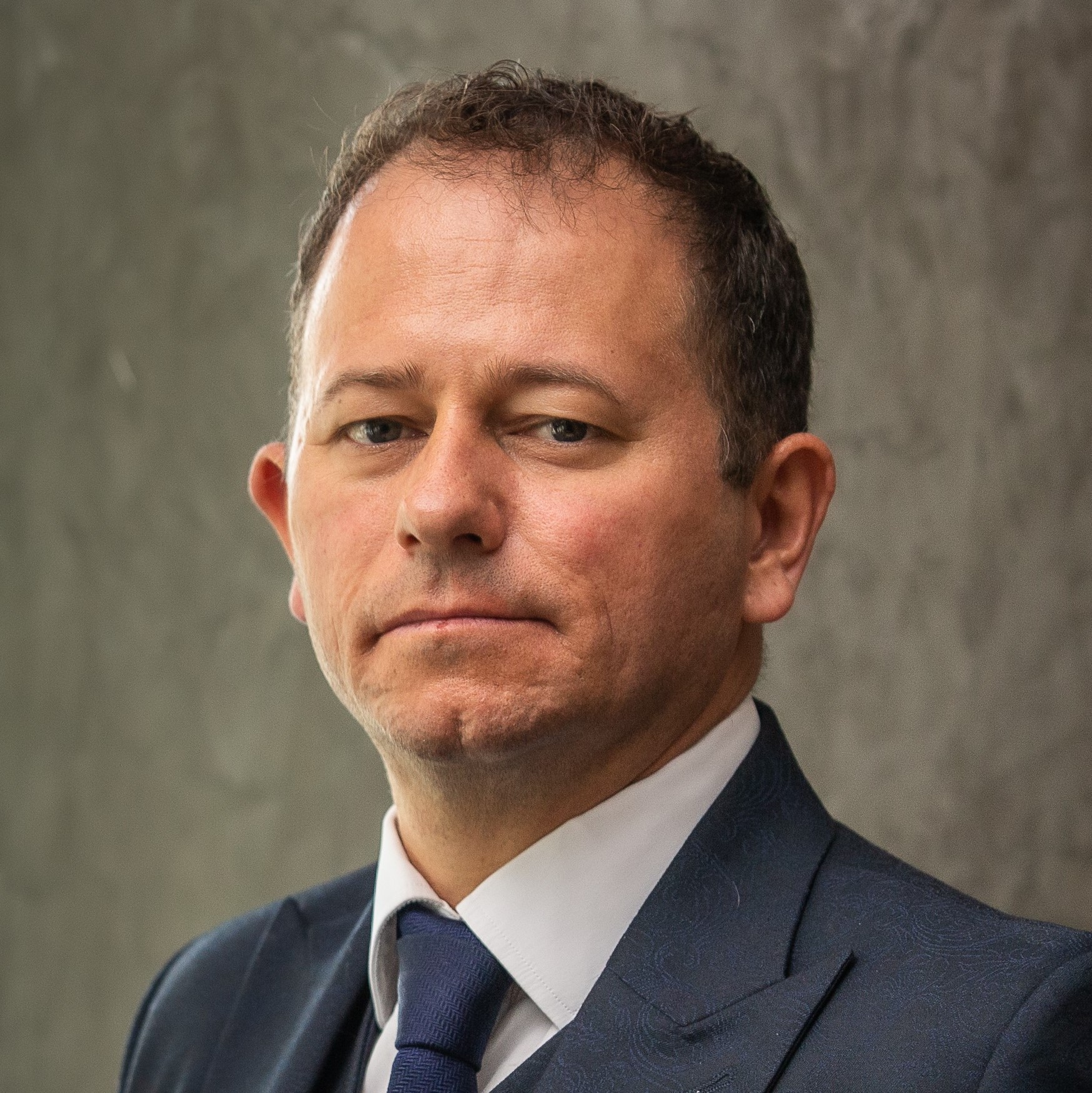 Dan Nicholl